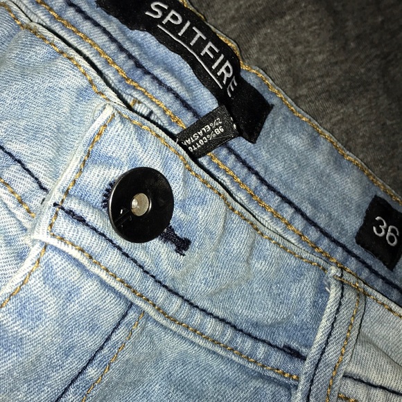 Jeans - Picture 4 of 8